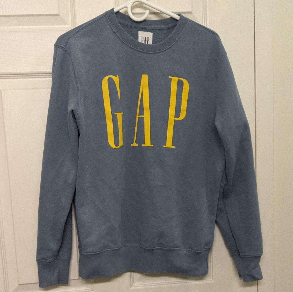 GAP logo crew neck sweatshirt. Blue yellow small